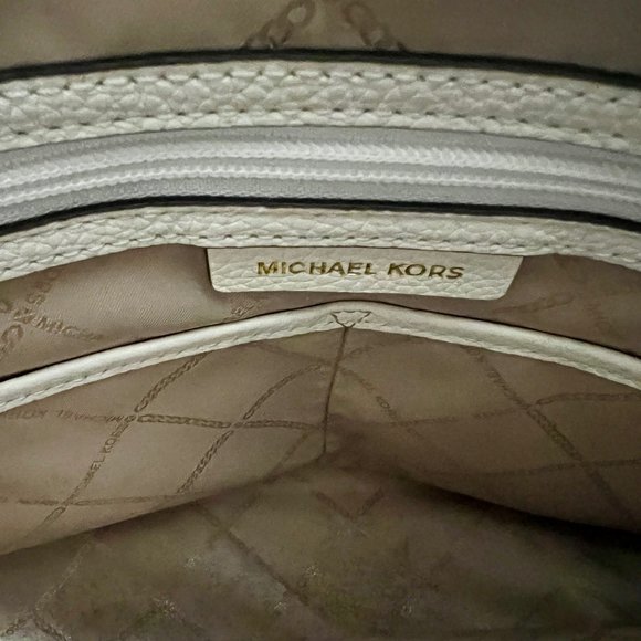 Michael Kors white leather purse, large - Picture 4 of 5